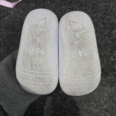 ピンク色のシューズ14㎝の画像