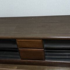 テレビ台　50型にぴったりな大きさ