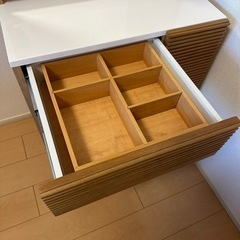 【お渡し決定】ドレッサー&スツールの画像