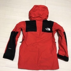 ほぼ未使用の美品THE NORTH FACE ザノースフェイス ジャケット 上着 ジャンパーの画像