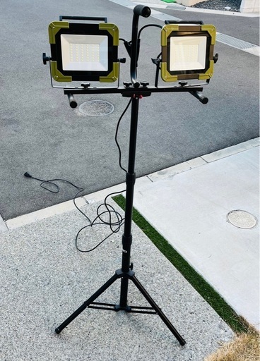美品⭐️LEDライトスタンド式ダブル7200