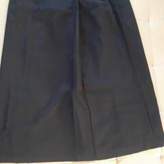 GU　XL　スカート　紺の画像