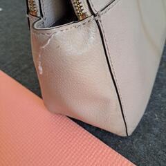 kate spade　A4ファイル収納可能の画像