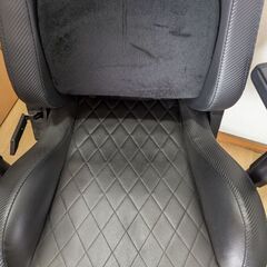 KARNOX ゲーミングチェアの画像