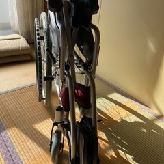 車椅子　の画像