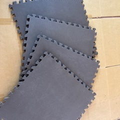 【取引中】厚型ジョイントマット　60x60cm　