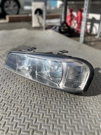 R34 ER34 ヘッドライト助手席側