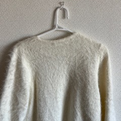 お値下げ致しました⭐️ホワイトファーカーディガン 長袖 ポケット付き　Lの画像