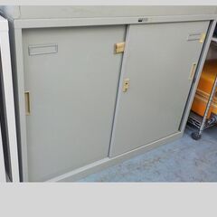 ID：572881　書庫上下２段セット　カギ無しの画像
