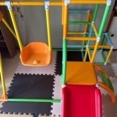 室内遊具　滑り台　ブランコ　ジャングルジムの画像