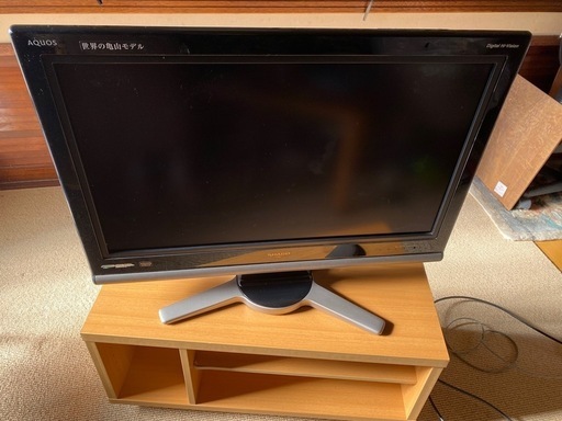 32インチTVとTV台！