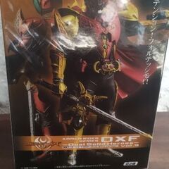 バンプレスト仮面ライダーダークキバ＆仮面ライダーキバエンペラーフォームの画像
