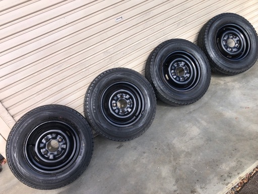 冬タイヤ ★ サニトラ用ホイール付きスタッドレス ★ バリ山深溝4本組み