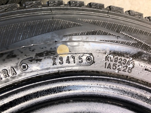 冬タイヤ ★ サニトラ用ホイール付きスタッドレス ★ バリ山深溝4本組み