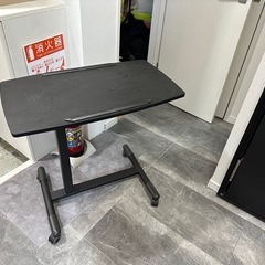 テーブル