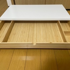 IKEA  モニター台　の画像
