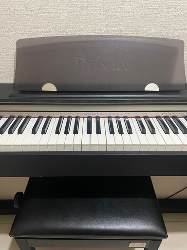 グランドピアノ