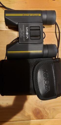 双眼鏡、単眼鏡 Binoculars