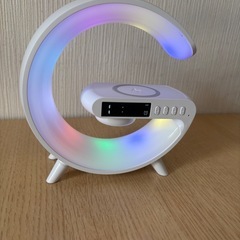 新品未使用品‼️マルチワイヤレスチャージャー&スピーカーの画像