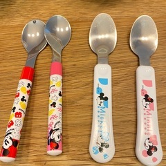 子供用の食器まとめ売りの画像