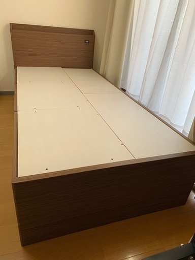 ニトリ製 収納付きベッド（シングルサイズ）電源コンセント付き！