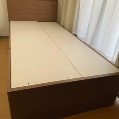 ニトリ製 収納付きベッド（シングルサイズ）電源コンセント付き！の画像