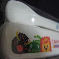 赤ちゃん用スプーン　携帯ケース付き　新品未開封の画像