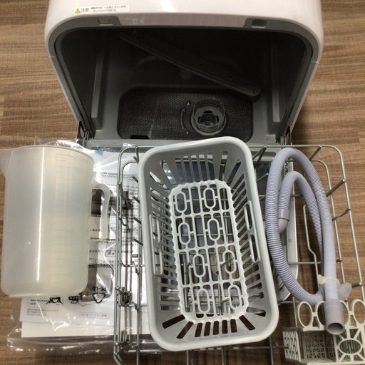 タンクに割れ 食器洗い乾燥機 エスケイジャパン SDW-J5L 2021年製