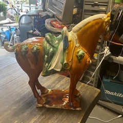 中国　唐三彩　陶器製　馬　置物  【リサイクルショップ道楽屋】の画像
