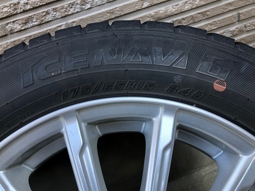 175/65R15 スタッドレスタイヤ　アルミホイール付