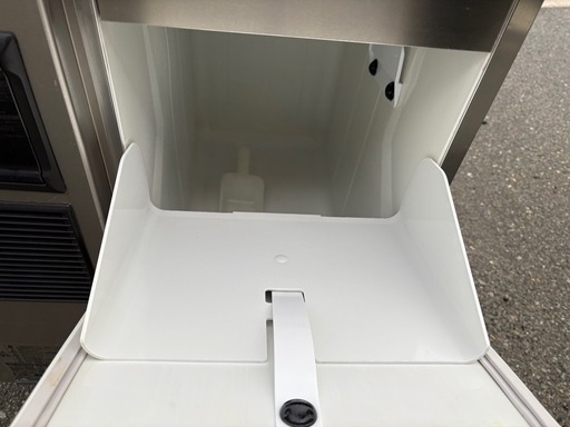 ■中古品 ホシザキチップアイスメーカー CM-100K 2013年 600ｘ600ｘ800ｍｍ 製氷機 動作問題なし■