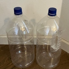 5リットル空ペットボトル