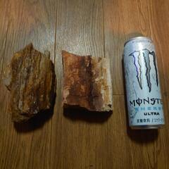 水槽のオブジェ　石の画像