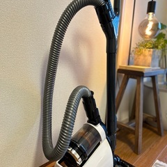  東芝 サイクロン式クリーナー トルネオミニ VC-C7A(W)...