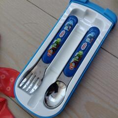 おもちゃ小物・お弁当グッズ（トーマス・はらぺこあおむし・その他）の画像