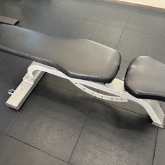 受け渡し先決定済 
インクラインベンチ 業務用