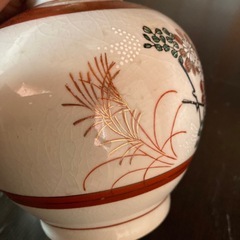 九谷焼　小さめの花瓶　花鳥柄　金彩　ススキとツバメ　壺の画像