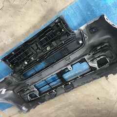 JF5 JF6 エヌボックス Nボックス　N-BOX フロントバンパー グリル ソナー付き　純正　71201-32R-0030 71101-32R-0000　HONDA　N-BOXの画像