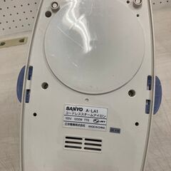 【D-334】三洋コードレススチームアイロン　A-LA1　2000年製　レトロ品　中古　激安　通電確認済の画像