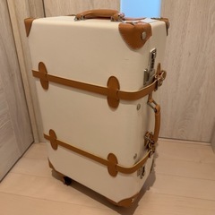 『中古美品』レトロキャリーケース（2〜3泊用）の画像