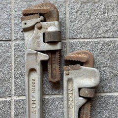 パイプレンチ　２本　中古品の画像