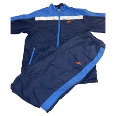 NIKE 上下セット サイズL150〜160