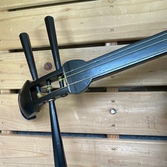 無料!!✨練習用の三味線✨現状品です✨全高 約97ｃｍ【こちらは店舗です。浜村鹿野温泉ICから3分 買取本舗 宮本リサイクル 営業時間9～19時 定休日水曜のみ←連絡できませんm(_ _)m】の画像