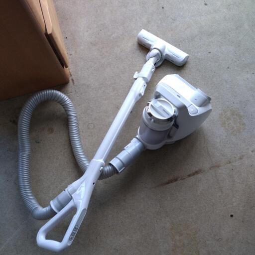TOSHIBA　掃除機