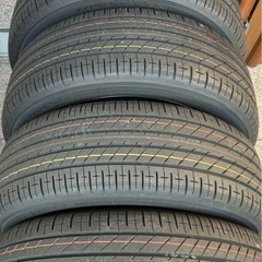 ヴォクシー90 新品タイヤホイールの画像