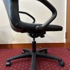 オフィス用の椅子をお譲りいたします