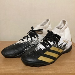 adidasトレシュー24.5 サッカー フットサル