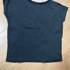 美品！120cm 黒のレースTシャツ（刺繍付き）の画像