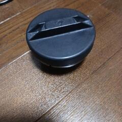 車関係の燃料タンクのフタの画像