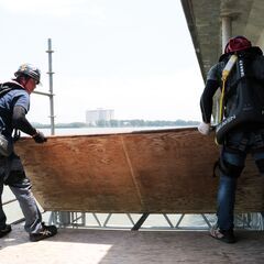 【現場作業STAFF】雑工・搬出手元作業員　 日給1万1000円...